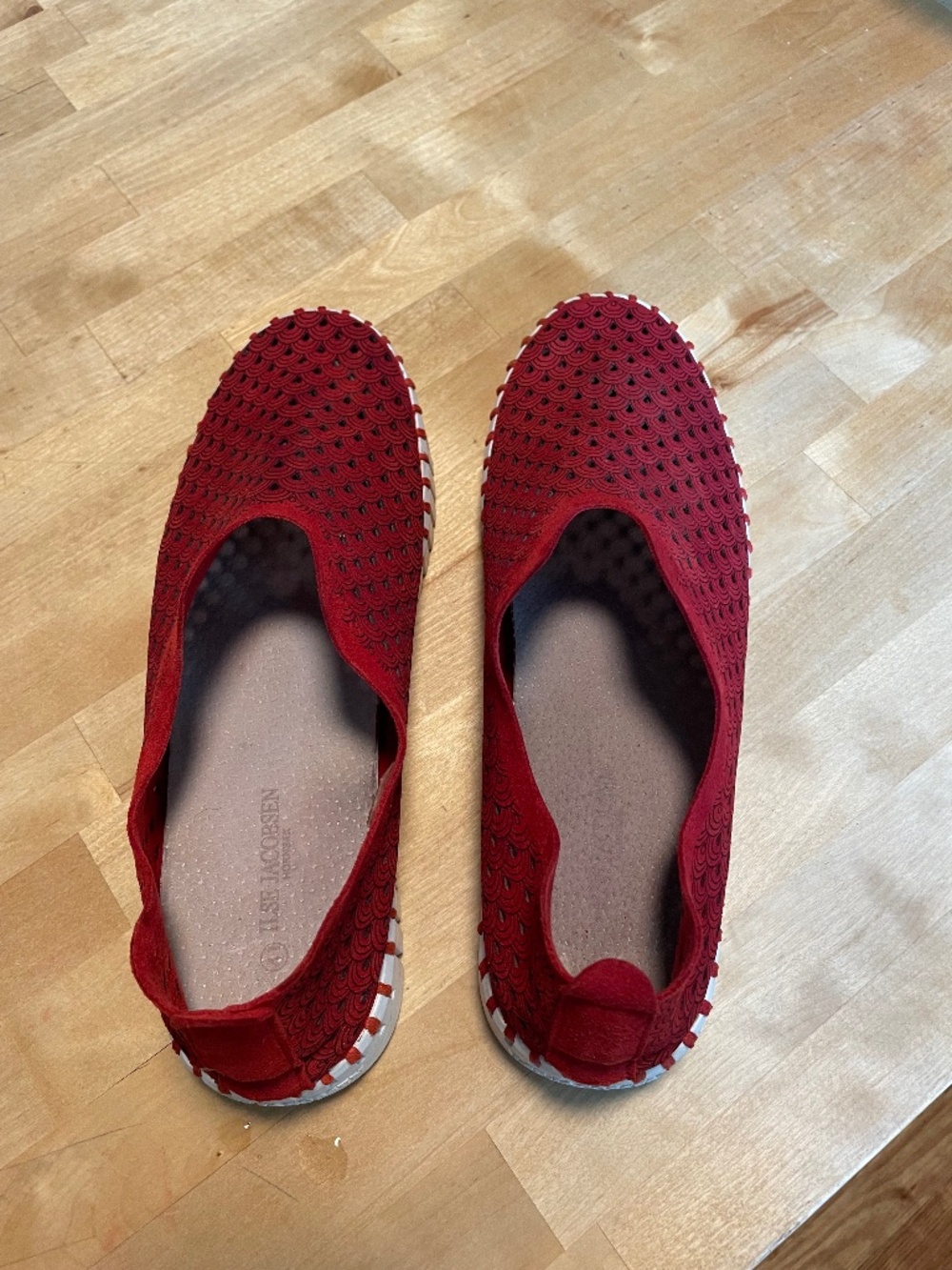 Isle Jacobsen Tulip slip ones size 41